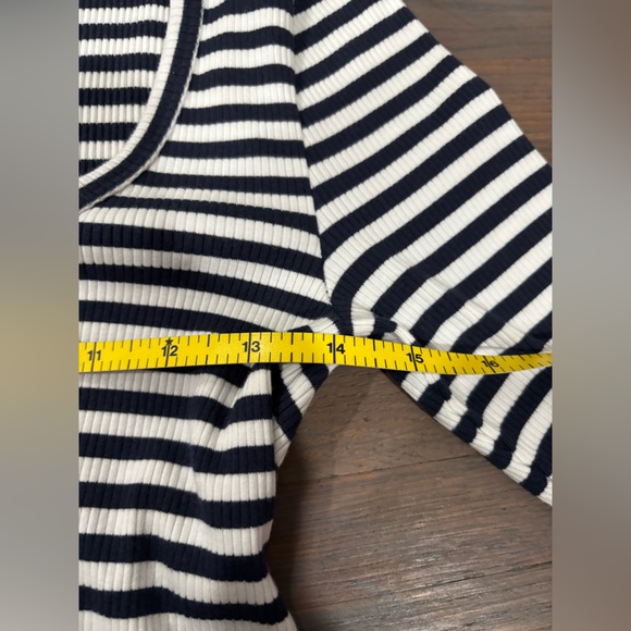 631. NWT Faherty Freestyle Rib Knit Tee - Picture 5 of 5